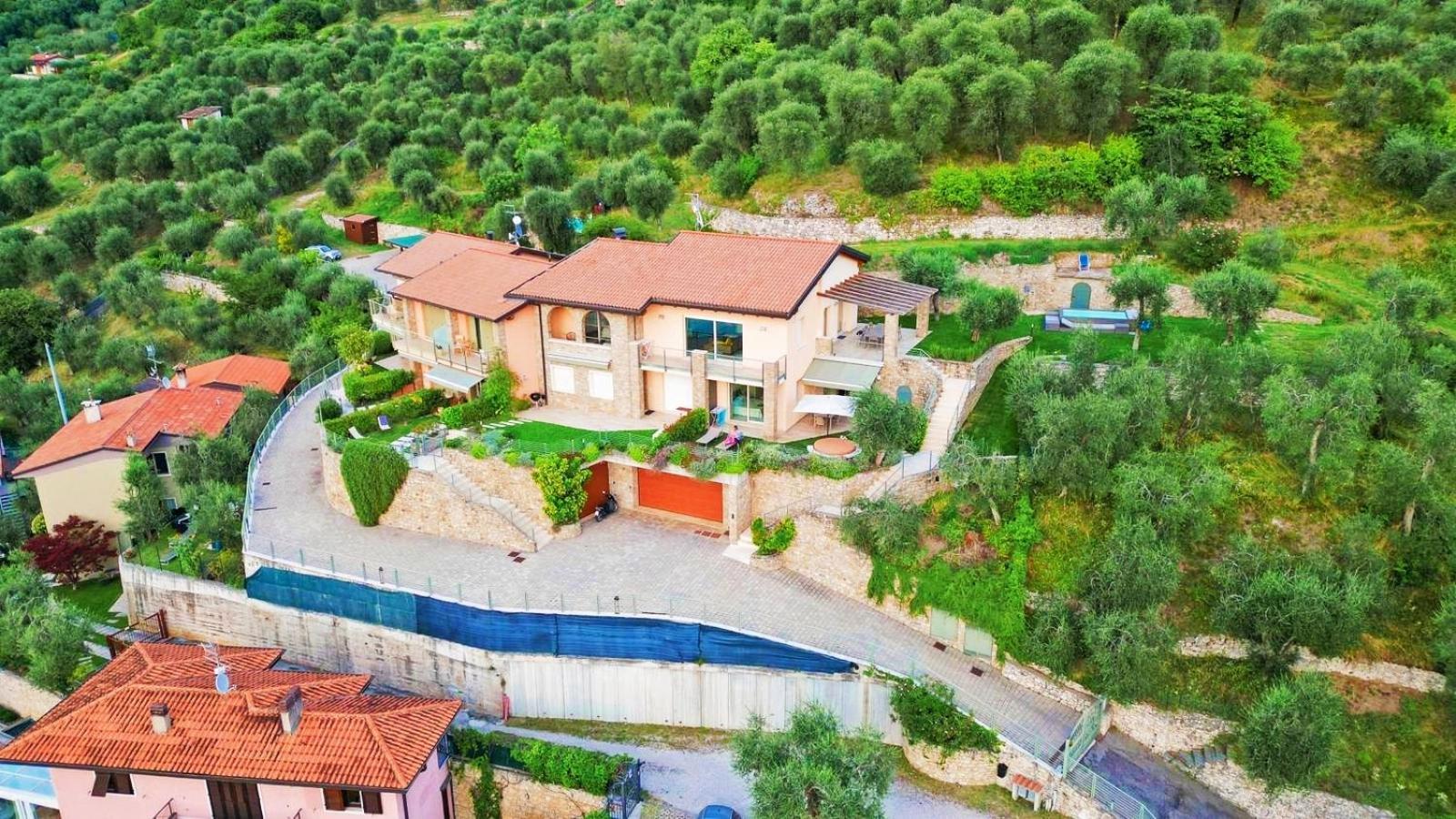Villa Al Feudo 브렌조네 술 가르다 외부 사진