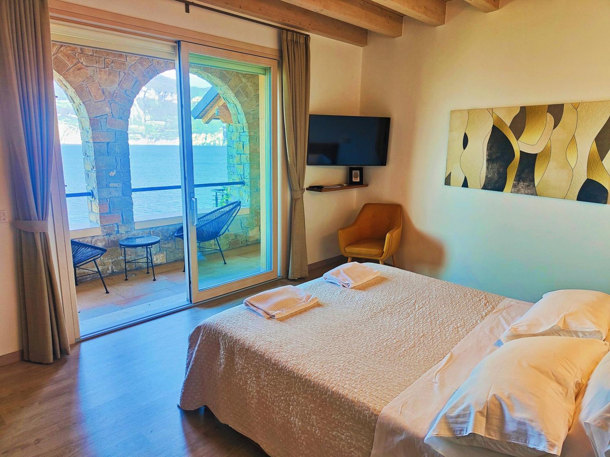 Villa Al Feudo 브렌조네 술 가르다 외부 사진
