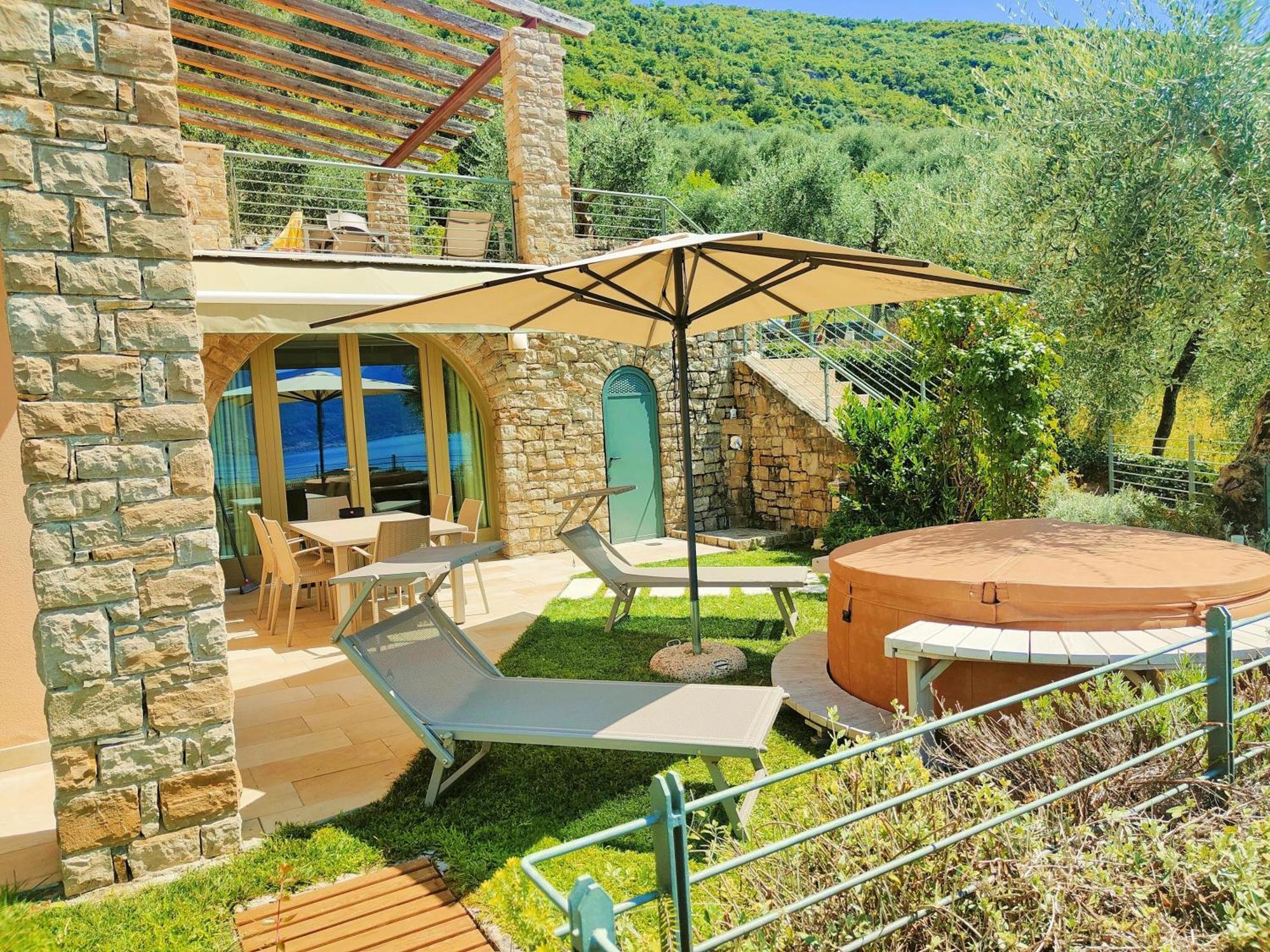 Villa Al Feudo 브렌조네 술 가르다 외부 사진